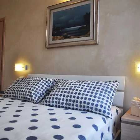 Bed & Breakfast Agli Horti Sallustiani 3*