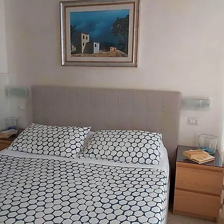 Agli Horti Sallustiani Bed & Breakfast 3*