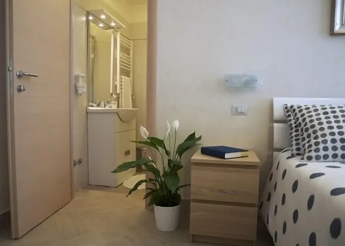 Agli Horti Sallustiani 3*